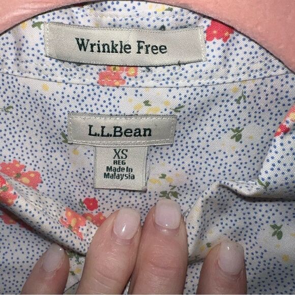 LL Bean Blue pink and white floral 100% cotton wrinkle free button up- NWOT- XS - Picture 4 of 12